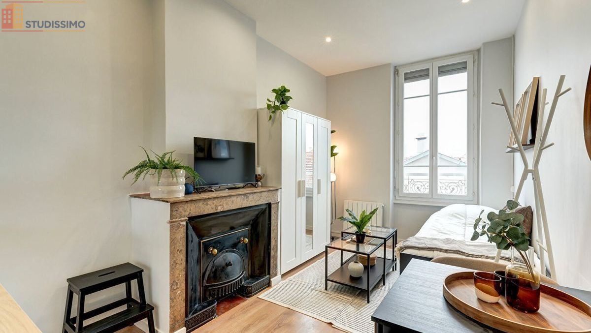 Studio meublé 19m² Villeurbanne - Lumineux, 2e étage - Photo 2