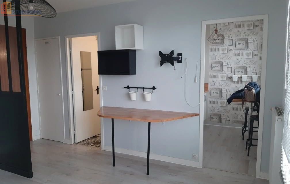 Studio 25m² La Riche - Étage élevé - Photo 2