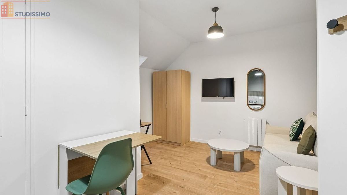 Studio meublé 18m² Paris 10e - Meublé, 1er étage - Photo 12