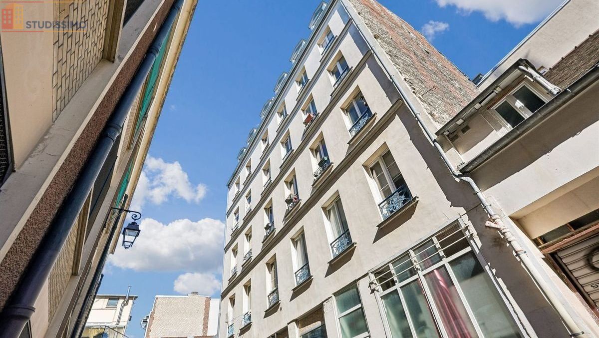 Studio meublé 18m² Paris 10e - Meublé, 1er étage - Photo 2