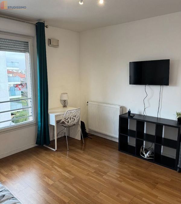 Studio meublé 23m² Bron 69500 - Meublé, lumineux - Photo 4