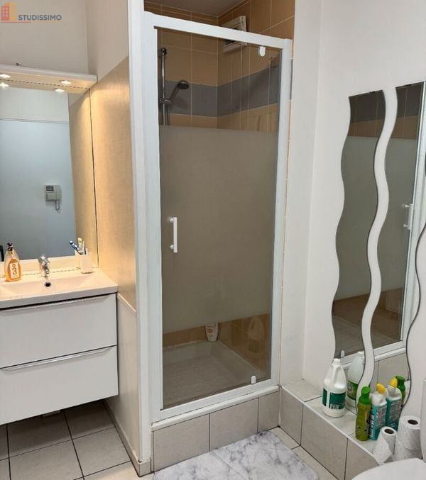 Studio meublé 23m² Bron 69500 - Meublé, lumineux - Photo 2