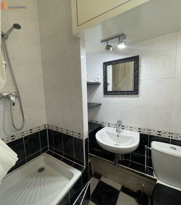 Studio meublé 16m² Paris 3e - Meublé, 2e étage - Photo 3