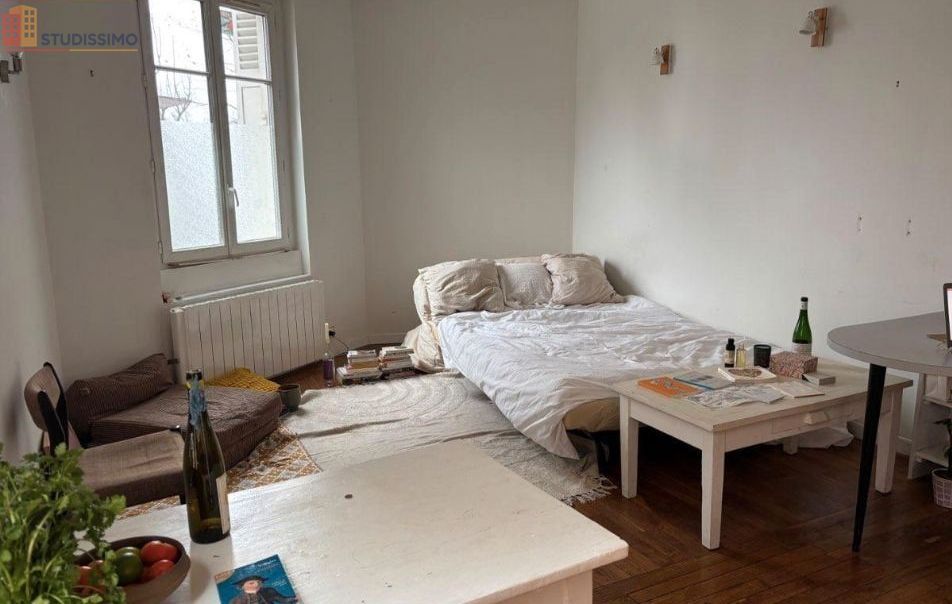 Studio à Paris