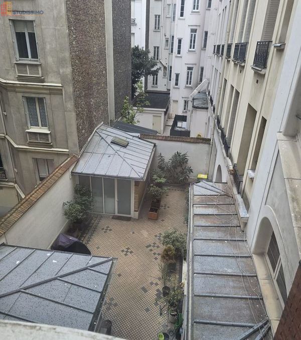 Studio à Paris