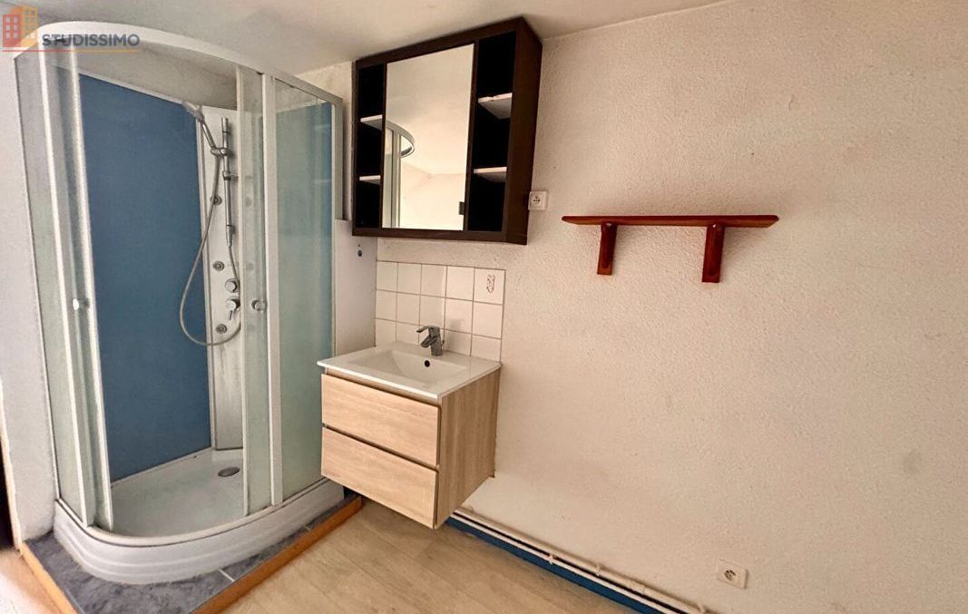 Studio 50m² Lons-le-Saunier - Étage élevé, 3e étage - Photo 1