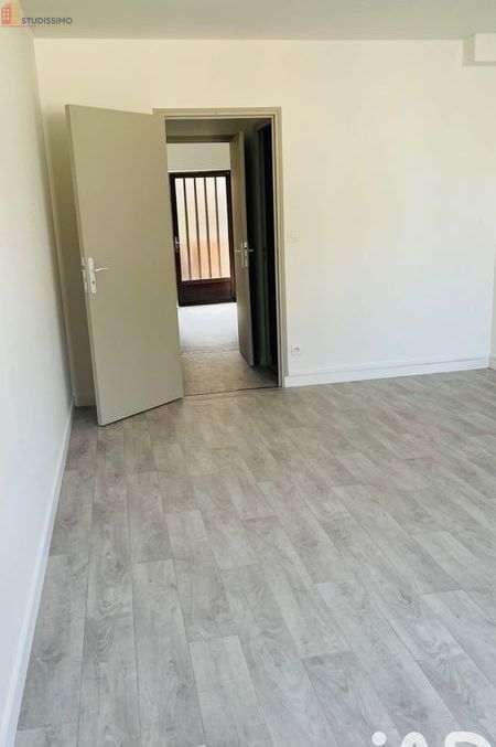 Studio 33m² Lons-le-Saunier - Étage intermédiaire, DPE D - Photo 2