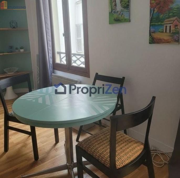 Studio à Paris