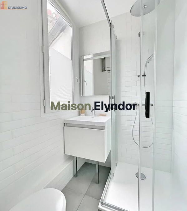 Studio meublé 19m² Paris 17e - Dernier étage, lumineux - Photo 1