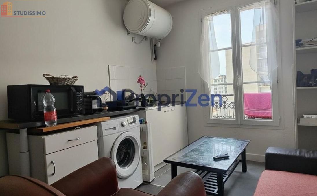 Studio à Paris