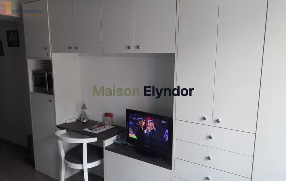 Studio meublé 18m² Paris 3e - Meublé, 2e étage - Photo 7