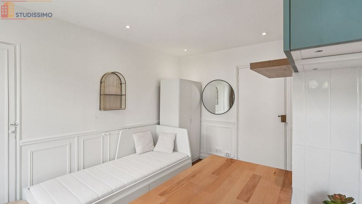 Studio meublé 14m² Paris 18e - Meublé, 2e étage - Photo 10