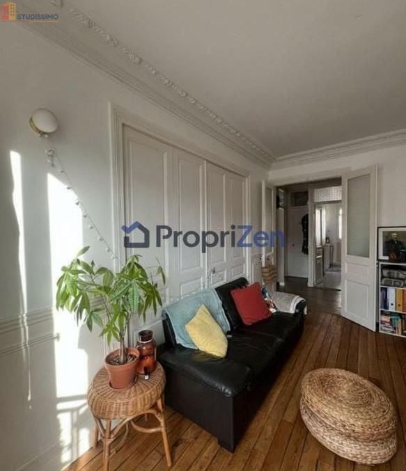 Studio meublé 12m² Paris 20e - 4e étage, lumineux - Photo 1