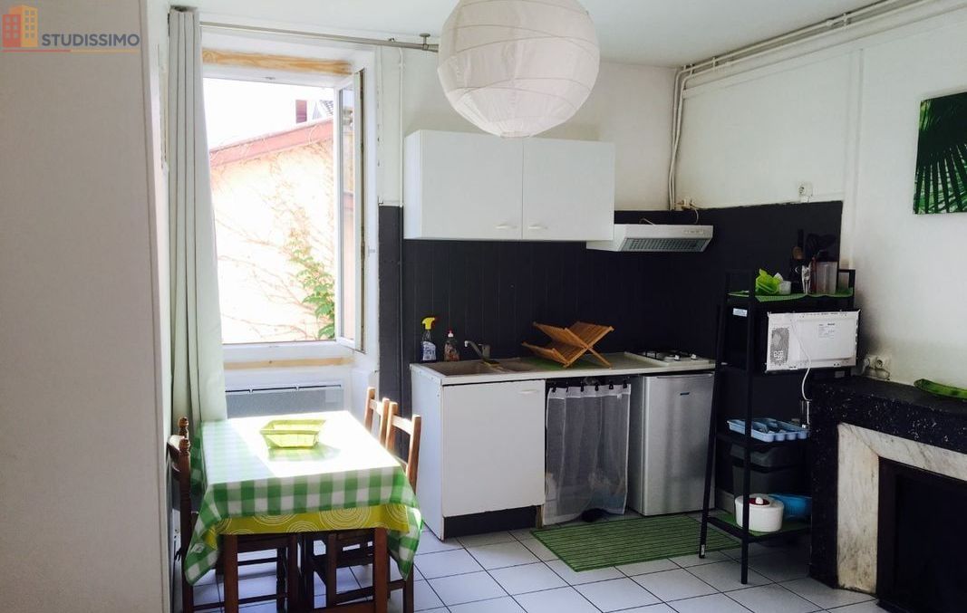 Studio 24m² Dax 40100 - Libre, bail possible - Photo 2