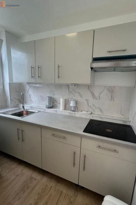 Studio meublé 24m² Paris 17e - Lumineux, étage élevé - Photo 4