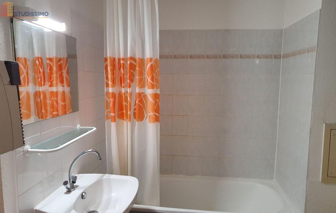 Studio 25m² Lyon 8e - Photo 2