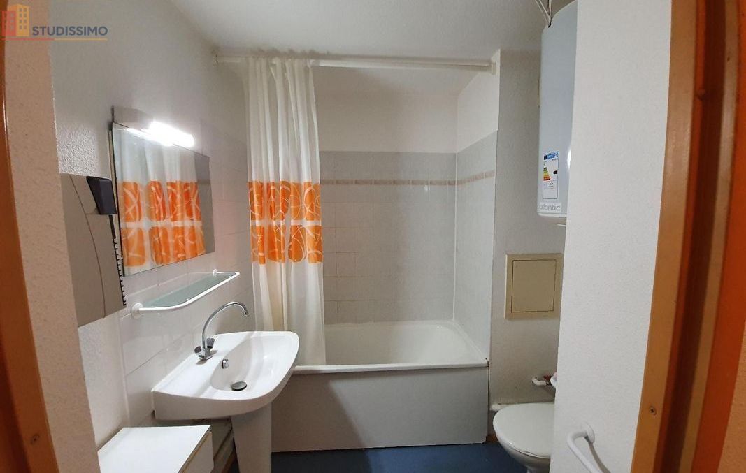 Studio 25m² Lyon 8e - Photo 1