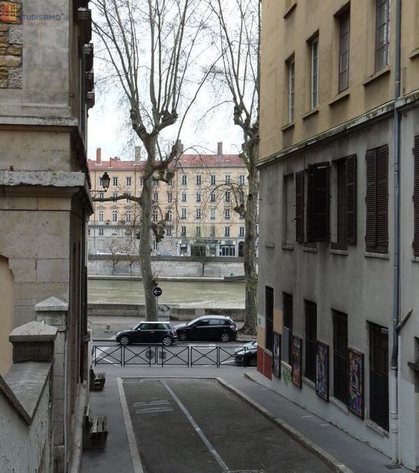 Studio meublé 32m² Lyon 5e Vieux Lyon - Meublé, 3e étage - Photo 2