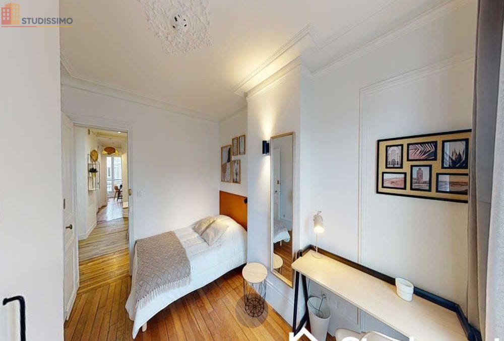 Studio meublé 12m² Paris 18e - Étage élevé, lumineux - Photo 4