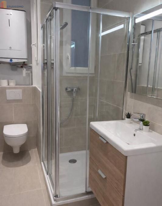 Studio meublé 28m² Paris 18e - Meublé, 1er étage - Photo 1