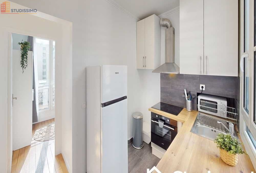 Studio meublé 11m² Paris 18e - Lumineux, 5e étage - Photo 3
