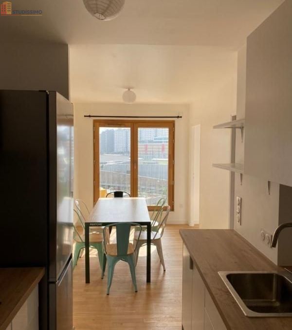 Studio meublé 13m² Paris 18e - Calme, lumineux - Photo 4