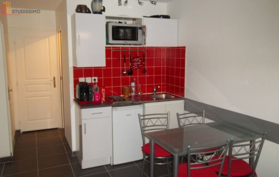 Studio meublé 20m² Villeurbanne 69100 - Meublé, DPE C - Photo 2