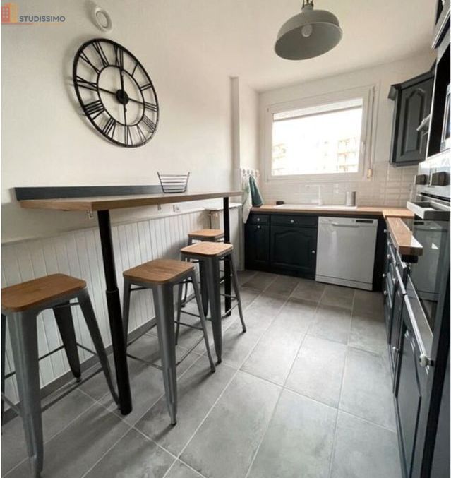 Studio 15m² Lyon 8e - Étage élevé, lumineux - Photo 3