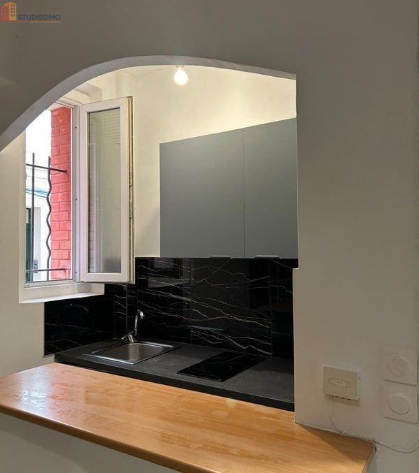 Studio meublé 16m² Paris 18e - Meublé, proche commerces - Photo 2