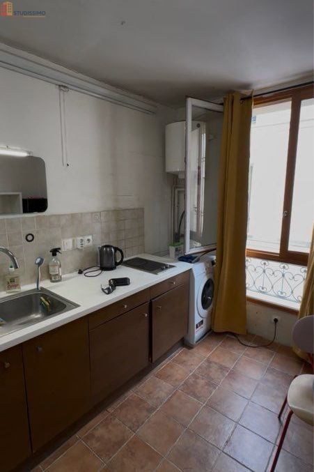 Studio meublé 13m² Paris 18e - Meublé, dernier étage - Photo 4