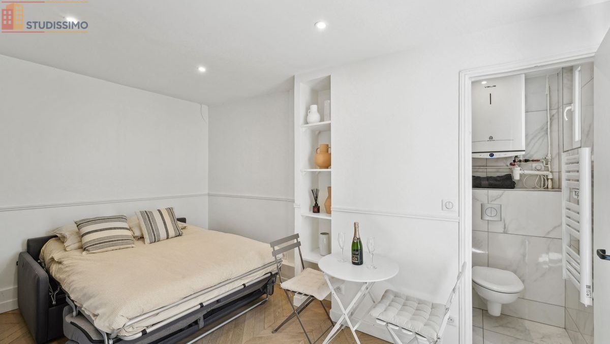 Studio meublé 17m² Paris 18e Abbesses - Meublé, calme - Photo 3