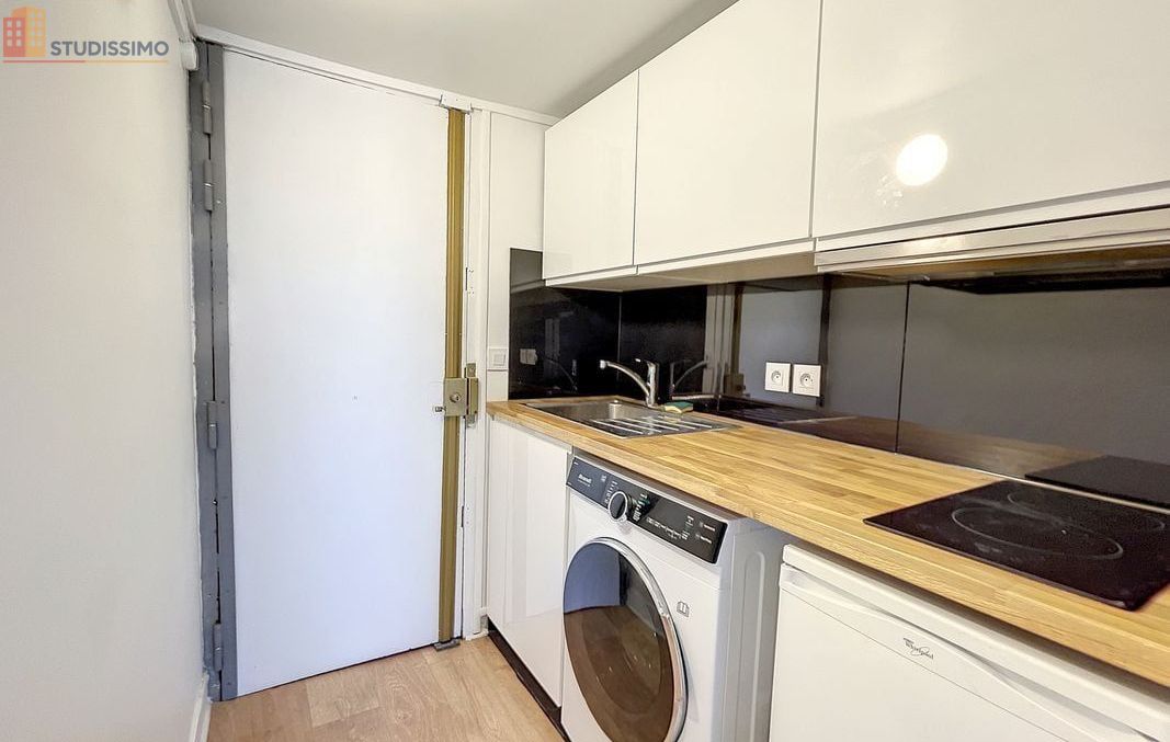 Studio meublé 18m² Paris 6e - Vue Seine, charme - Photo 2