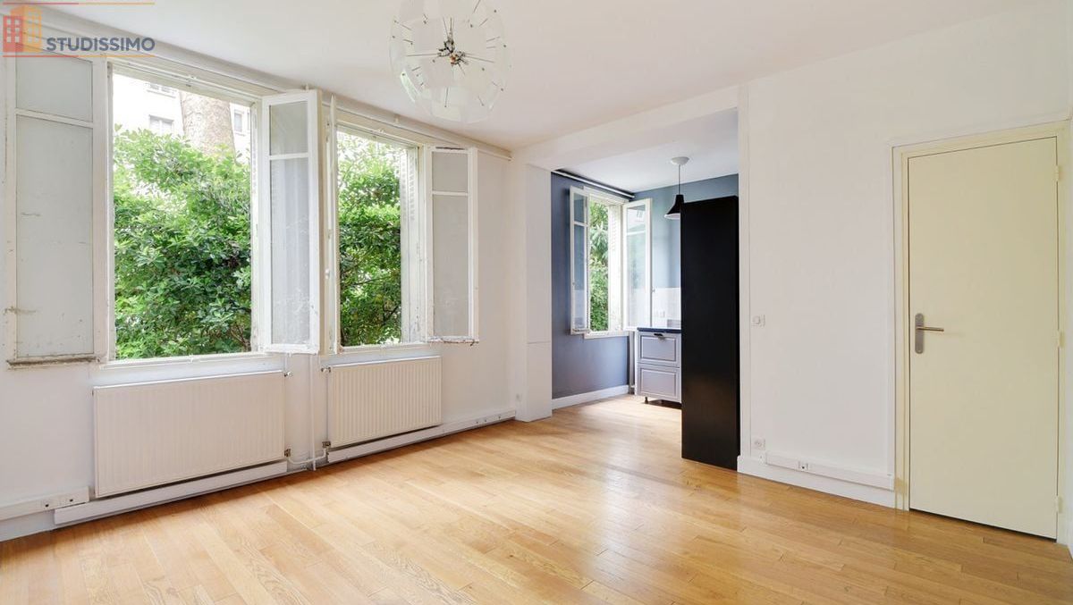 Studio à Paris