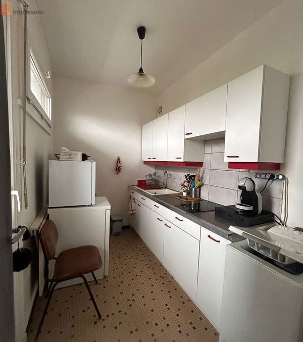 Studio meublé 28m² Lyon 8e - Meublé, parking - Photo 1