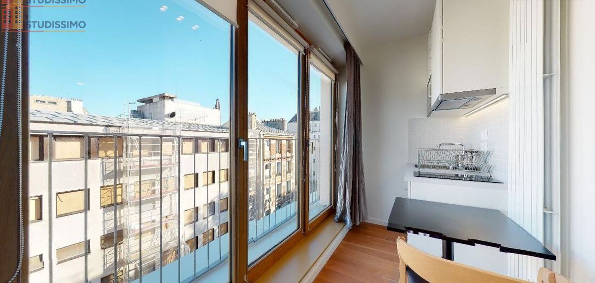 Studio meublé 16m² Paris 17e - Étage élevé, lumineux - Photo 4