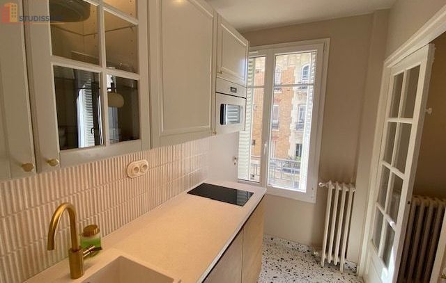Studio meublé 22m² Paris 18e - Lumineux, rénové - Photo 2