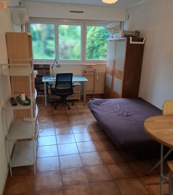 Studio à Écully