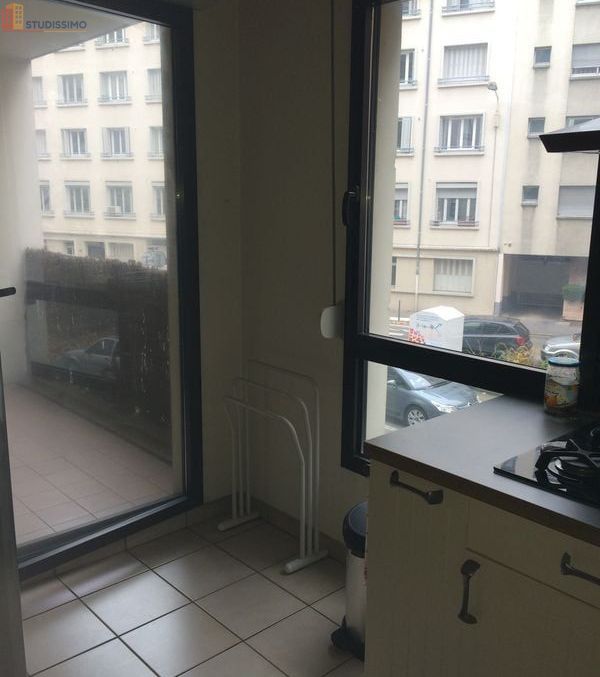 Studio meublé 36m² Lyon 3e - Loggia, garage - Photo 2