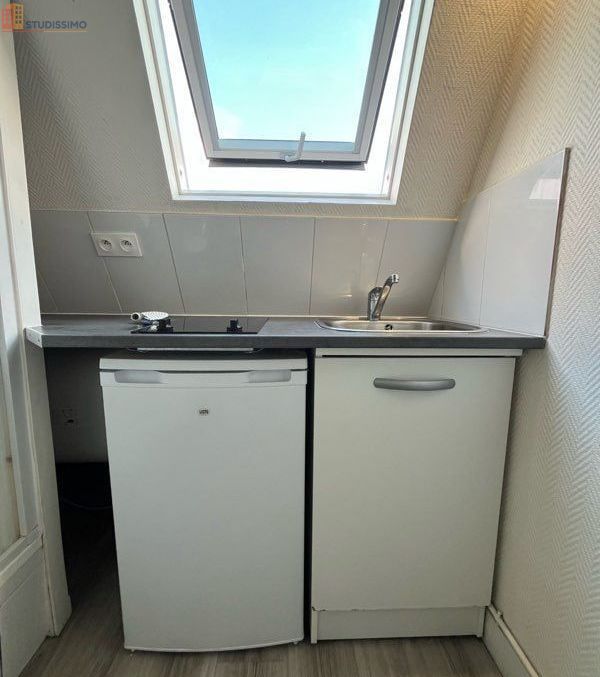 Studio 9m² Paris 17e - Meublé, dernier étage - Photo 2