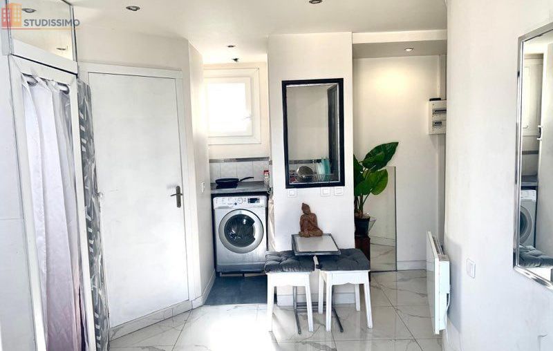 Studio meublé 16m² Paris 18e - Meublé, 4e étage - Photo 8