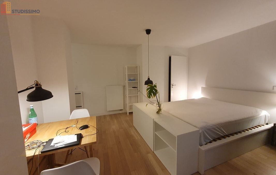 Studio meublé 39m² Paris 9e - Proche métro Liège, lumineux - Photo 12