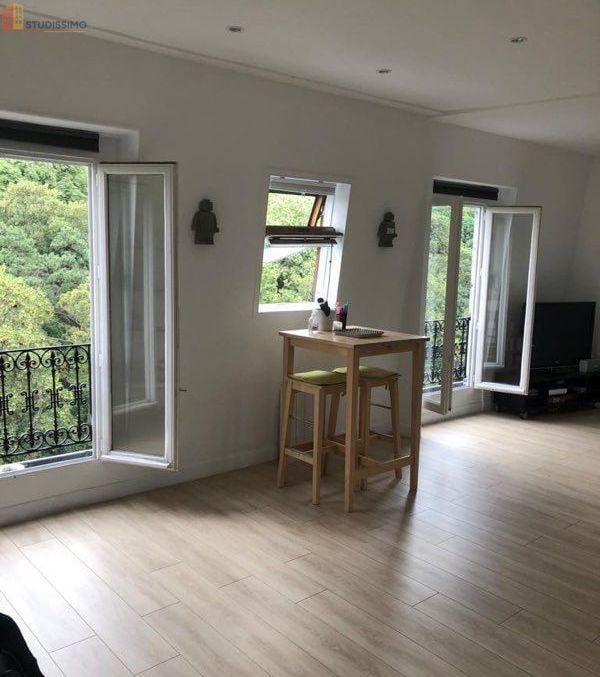 Studio à Paris