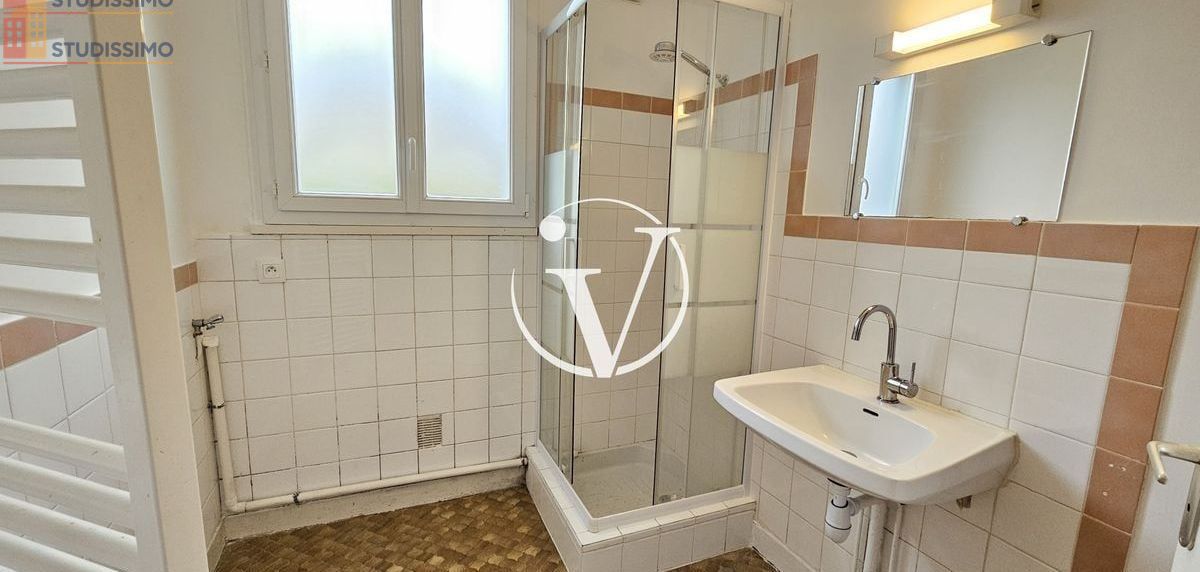 Studio 31m² Vendôme - DPE F, pièce de vie lumineuse - Photo 5