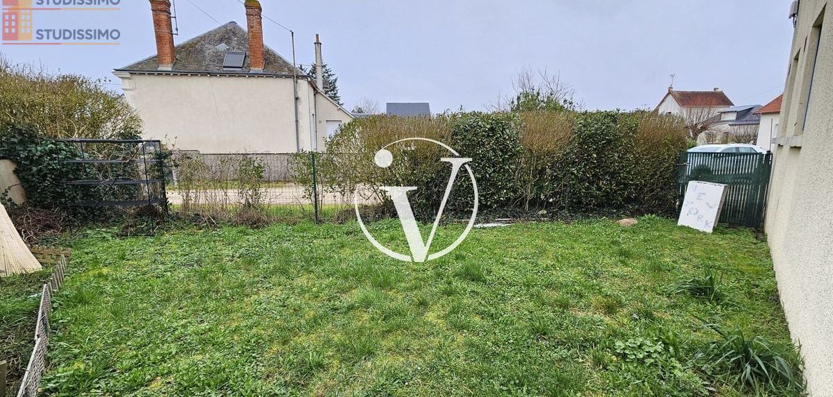 Studio 31m² Vendôme - DPE F, pièce de vie lumineuse - Photo 1