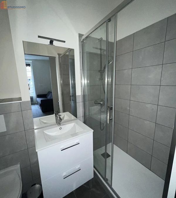Studio meublé 17m² Villeurbanne - Meublé, lumineux - Photo 1