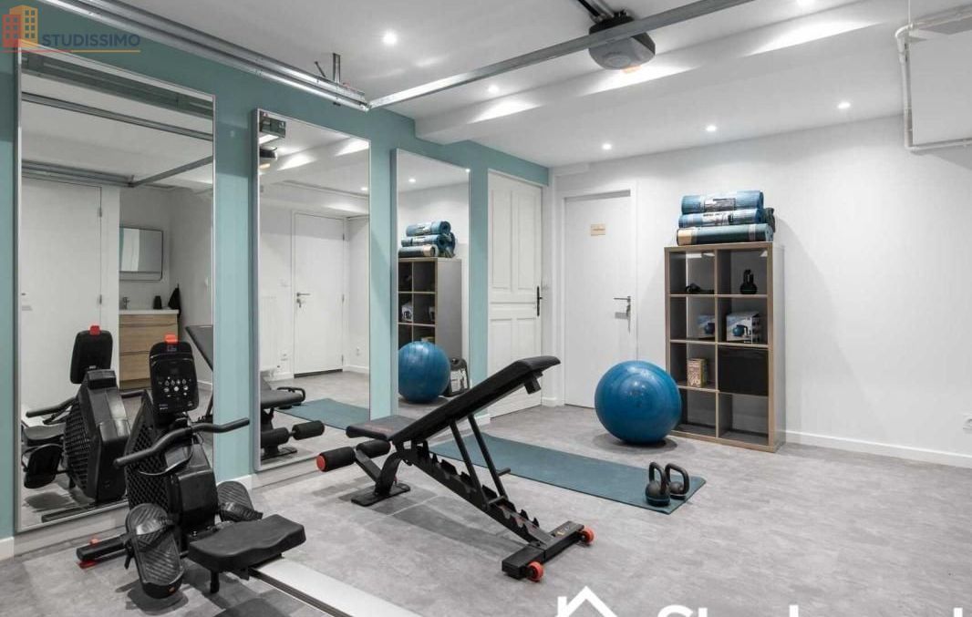 Studio 240m² Vénissieux - Meublé - Photo 1
