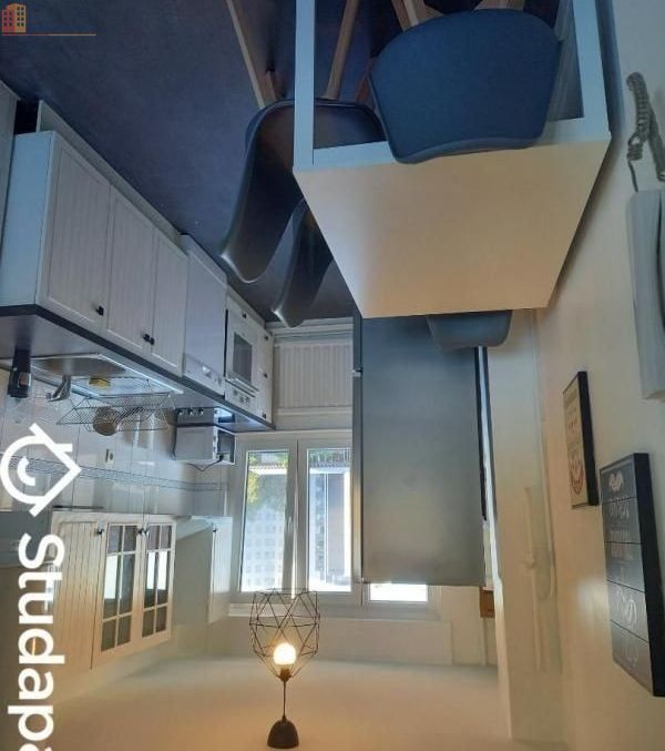Studio meublé 10m² Lyon 8e - Calme, en étage élevé - Photo 3