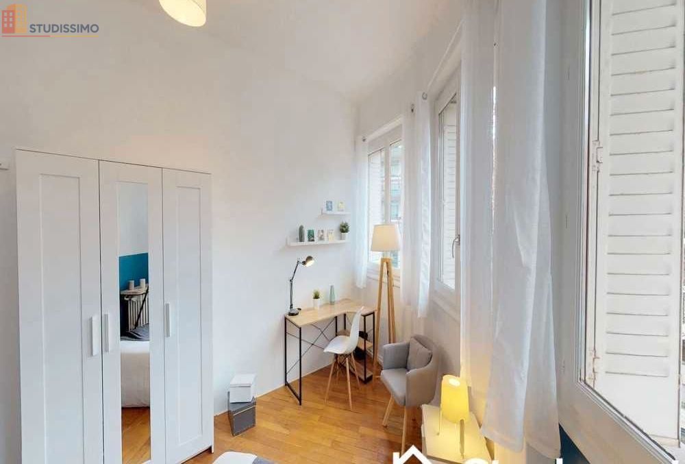 Studio meublé 10m² Lyon 3e - Calme, au 3e étage - Photo 3