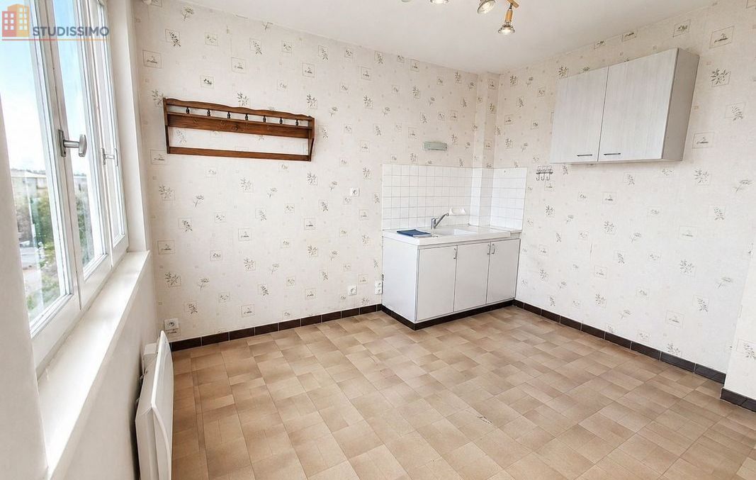 Studio 32m² Montbrison - Étage élevé, DPE D - Photo 2