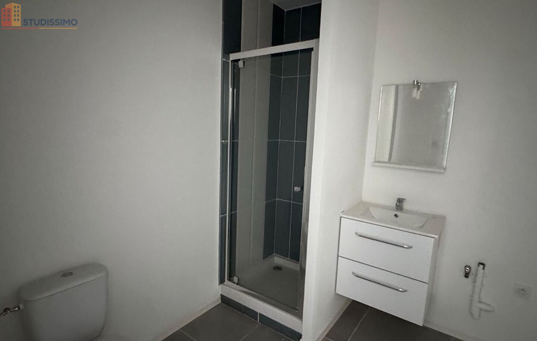 Studio 32m² Saint-Étienne 42000 - Étage élevé, DPE C - Photo 2